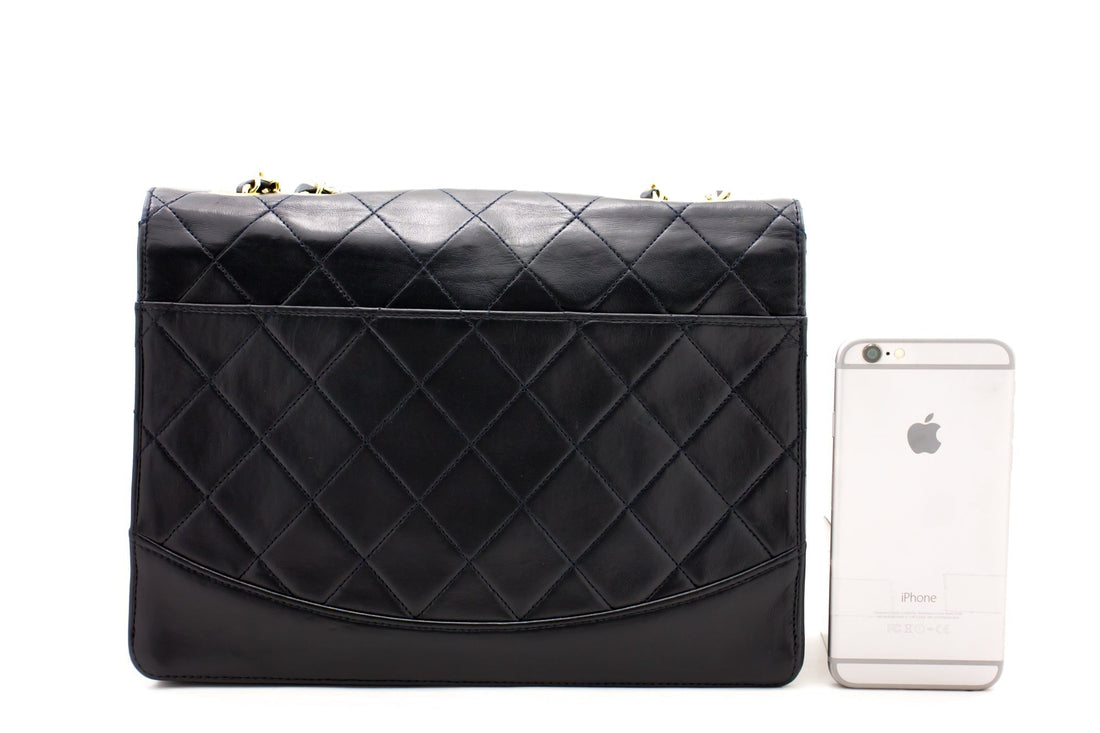 CHANEL Vintage Classic Chain Shoulder Bag Black Quilted Flap Lamb c20 - Shoulder Bag