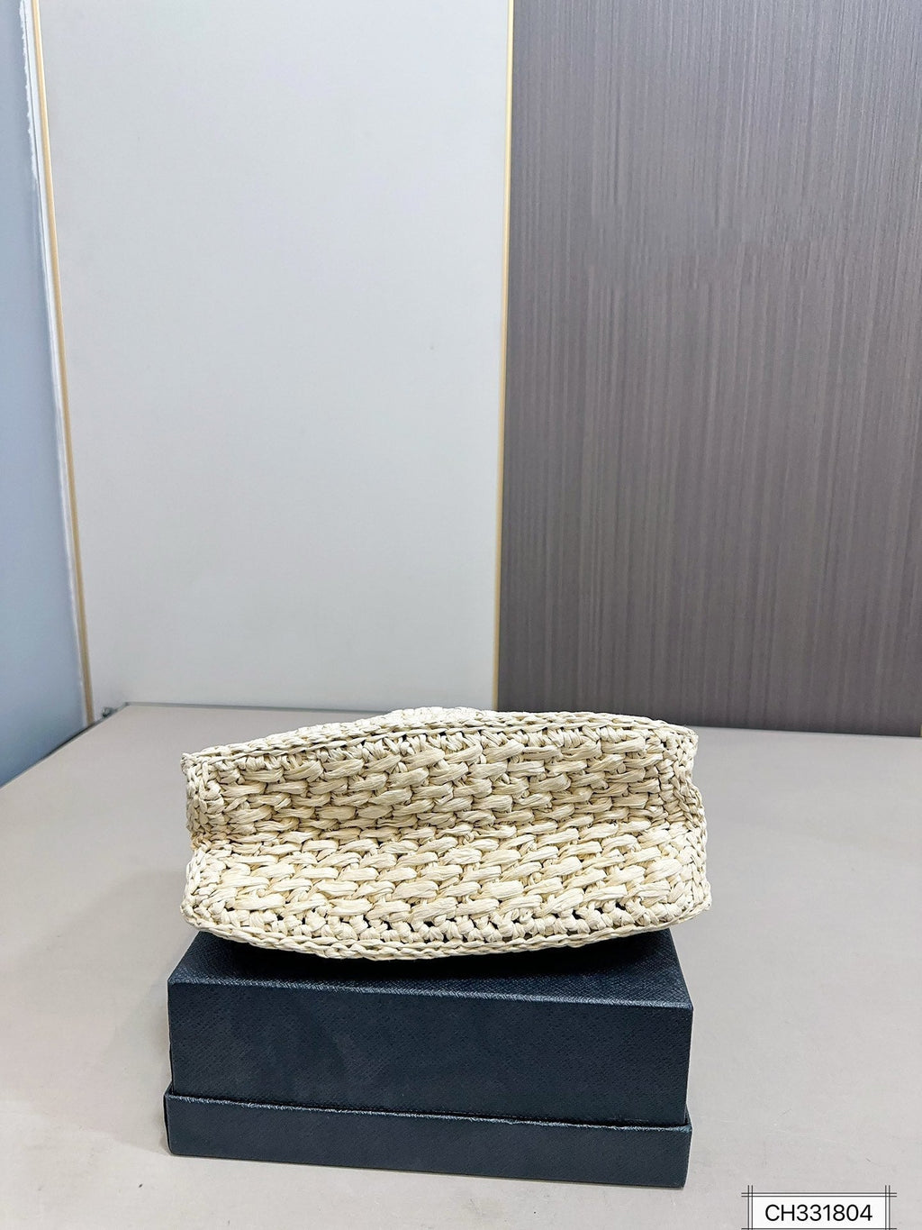 LOEWE Trend Straw Tote Bag 24x19cm