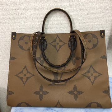 Louis Vuitton On The Go MM Coated Canvas Tote Bag,Brown - Handbags