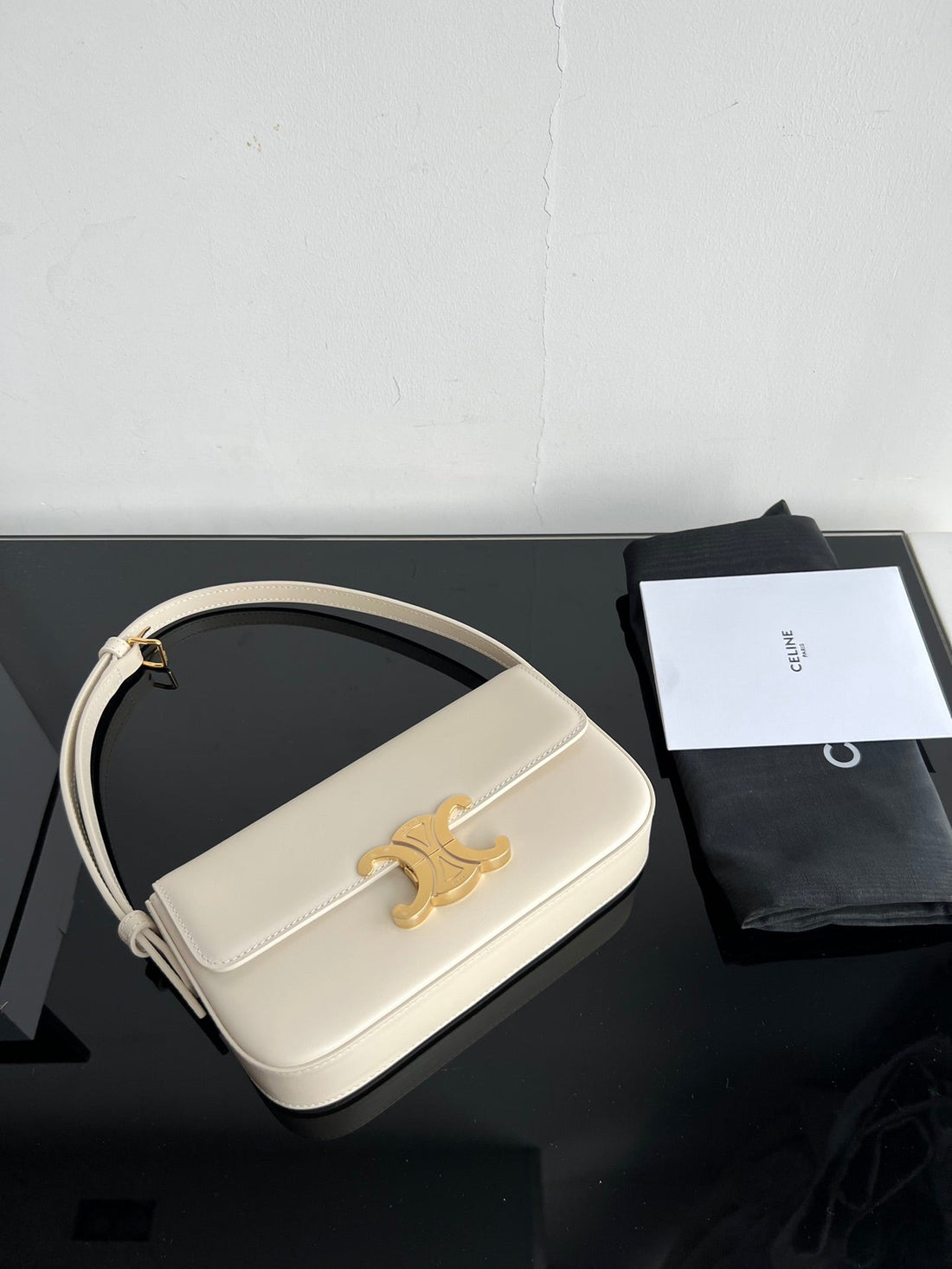 Celine CLASSIC TRIOMPHE 20 CREAM CALFSKIN GOLD HARDWARE - bag