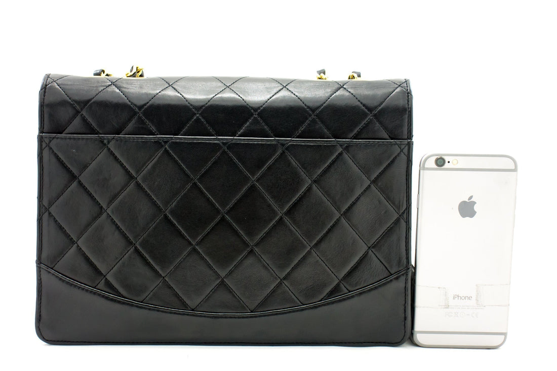 CHANEL Vintage Classic Chain Shoulder Bag Black Quilted Flap Lamb i93 - Shoulder Bag