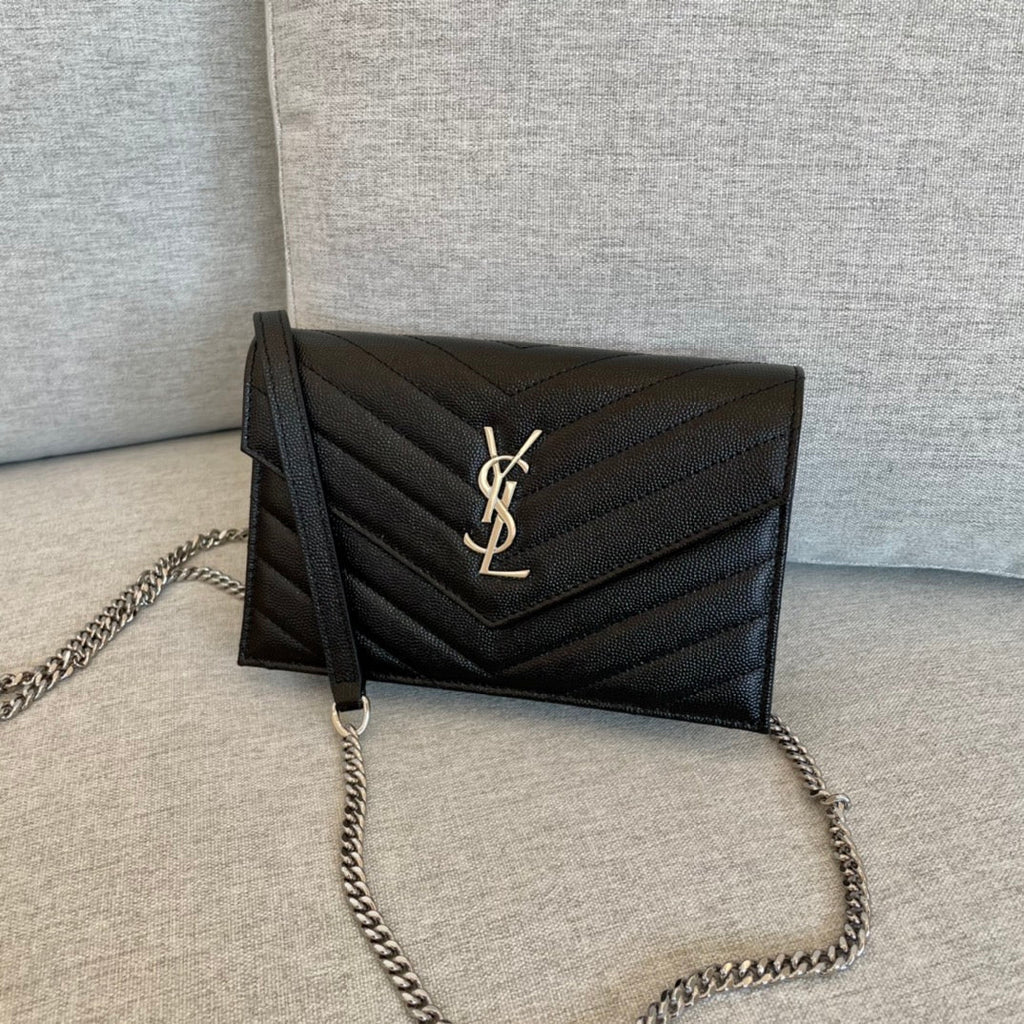 YSL  Cassandre Envelope Chain Wallet Black Grain Leather 19x11.5x4 cm