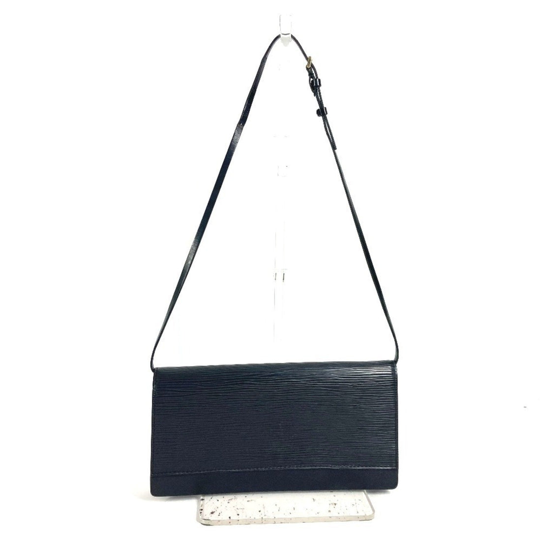 Louis Vuitton Black Epi Leather Clutch Bag Shoulder Bag (Pre-Owned) - Womens > Womens Handbags > Womens Shoulder Bags & Hobos