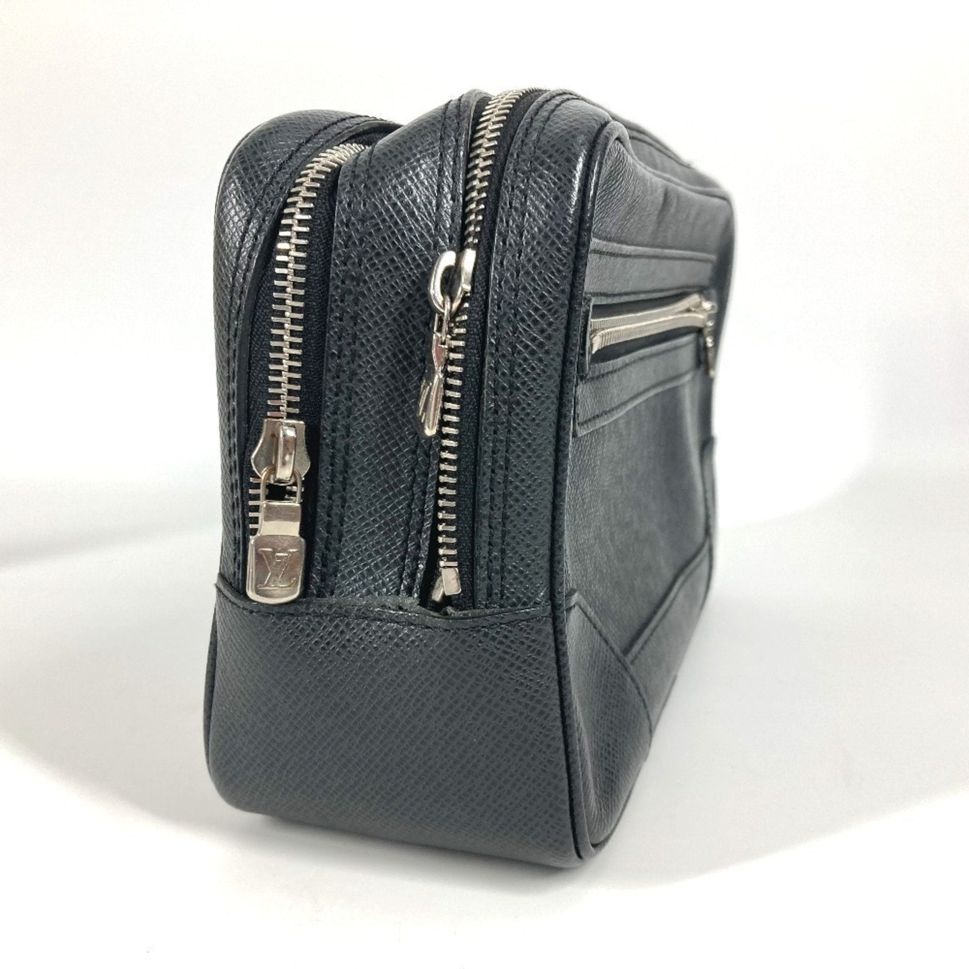 Louis Vuitton Others Gray Clutch Bags - CLUTCH BAGS - 3