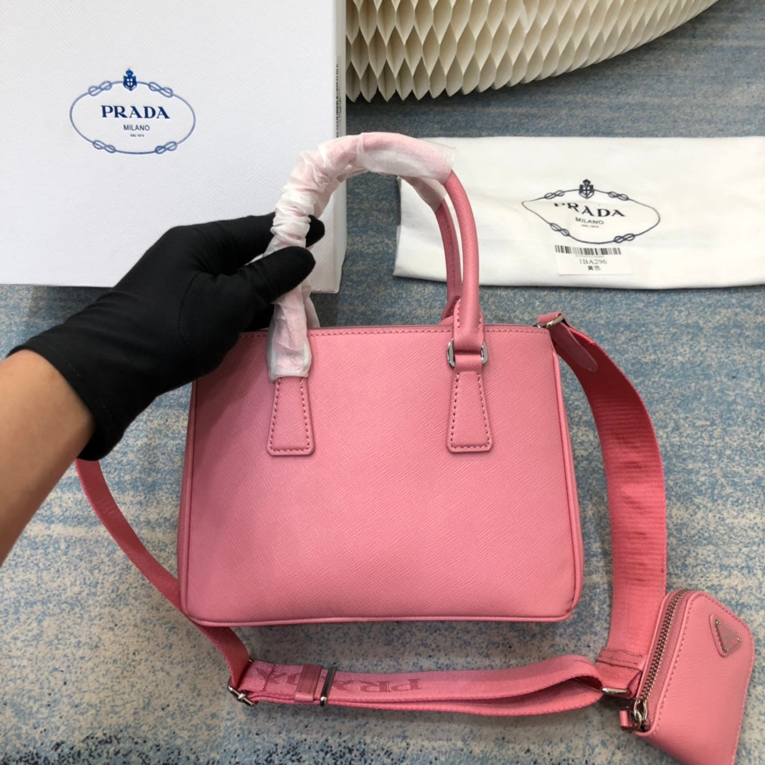 PRA MINI 23 TASCHE AUS SAFFIANO-LEDER IN PETAL PINK
