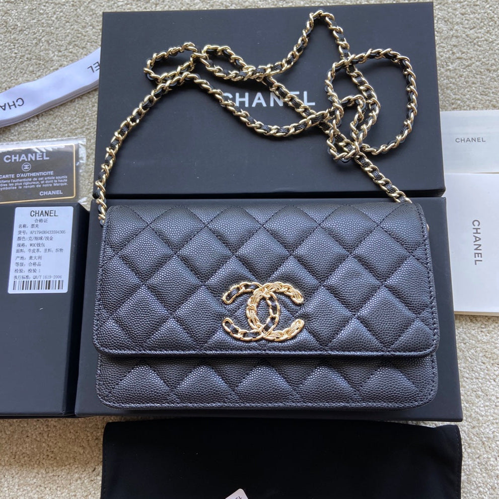 CHANEL Classic Woc 20cm Black Grained Calfskin Leather CC - bag