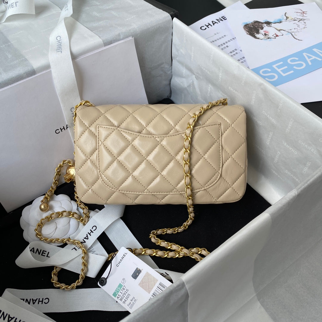 CHANEL Classic Mini Flap Bag 20cm Beige Lambskin Gold Hardware - bag