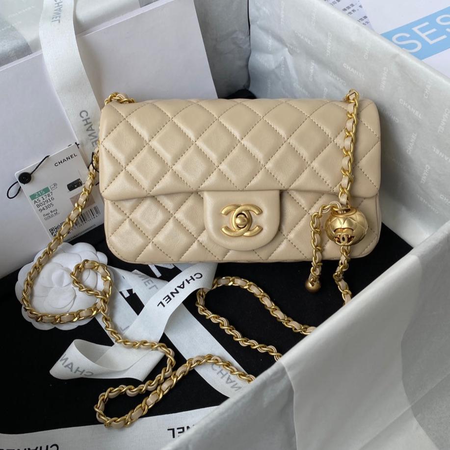 CHANEL Classic Mini Flap Bag 20cm Beige Lambskin Gold Hardware - bag