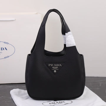 PRA 18 DYNAMIQUE LOGO TOTE BAG AUS SCHWARZEM KALBSLEDER