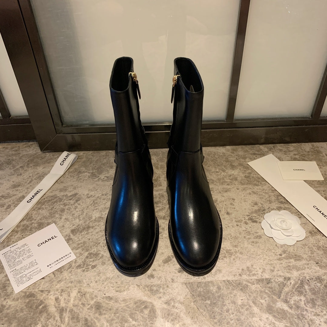 CC Short Boots 35mm In Black With Chain Cowhide  940089