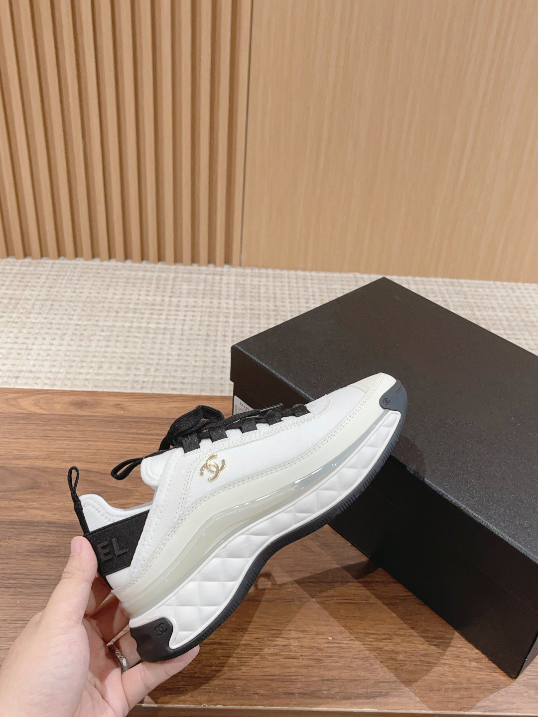 CHANEL sneaker classic air cussion white - Shoe