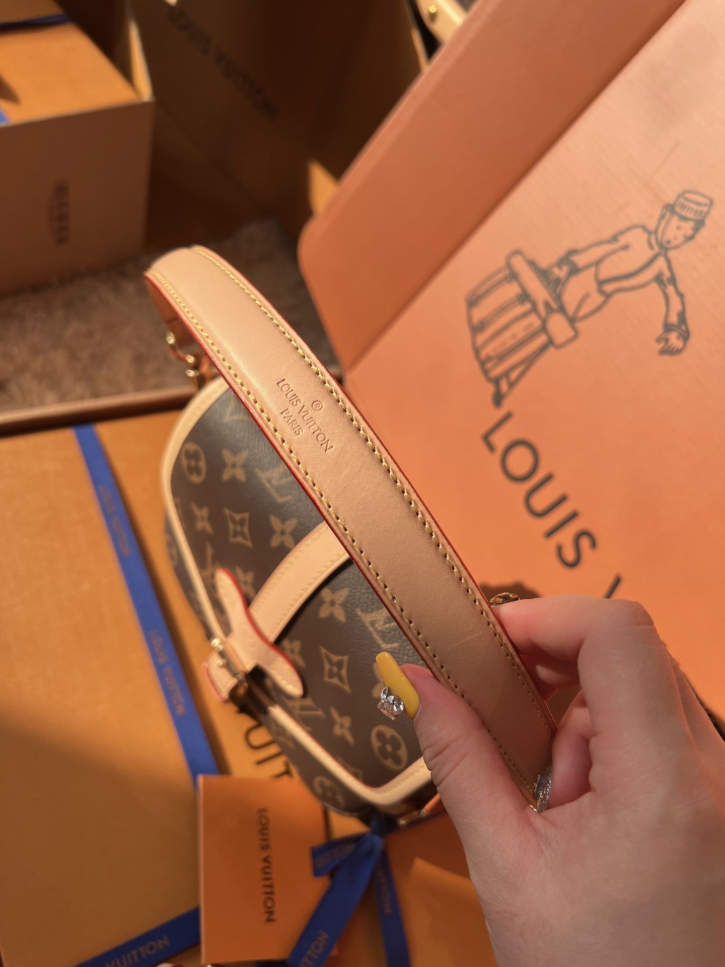 Studio Nafay 181907 Luxury Bags(20*16*7.5)cm