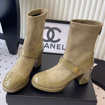 CC 25 Short Boot Olive Green Suede Patent Leather 514104