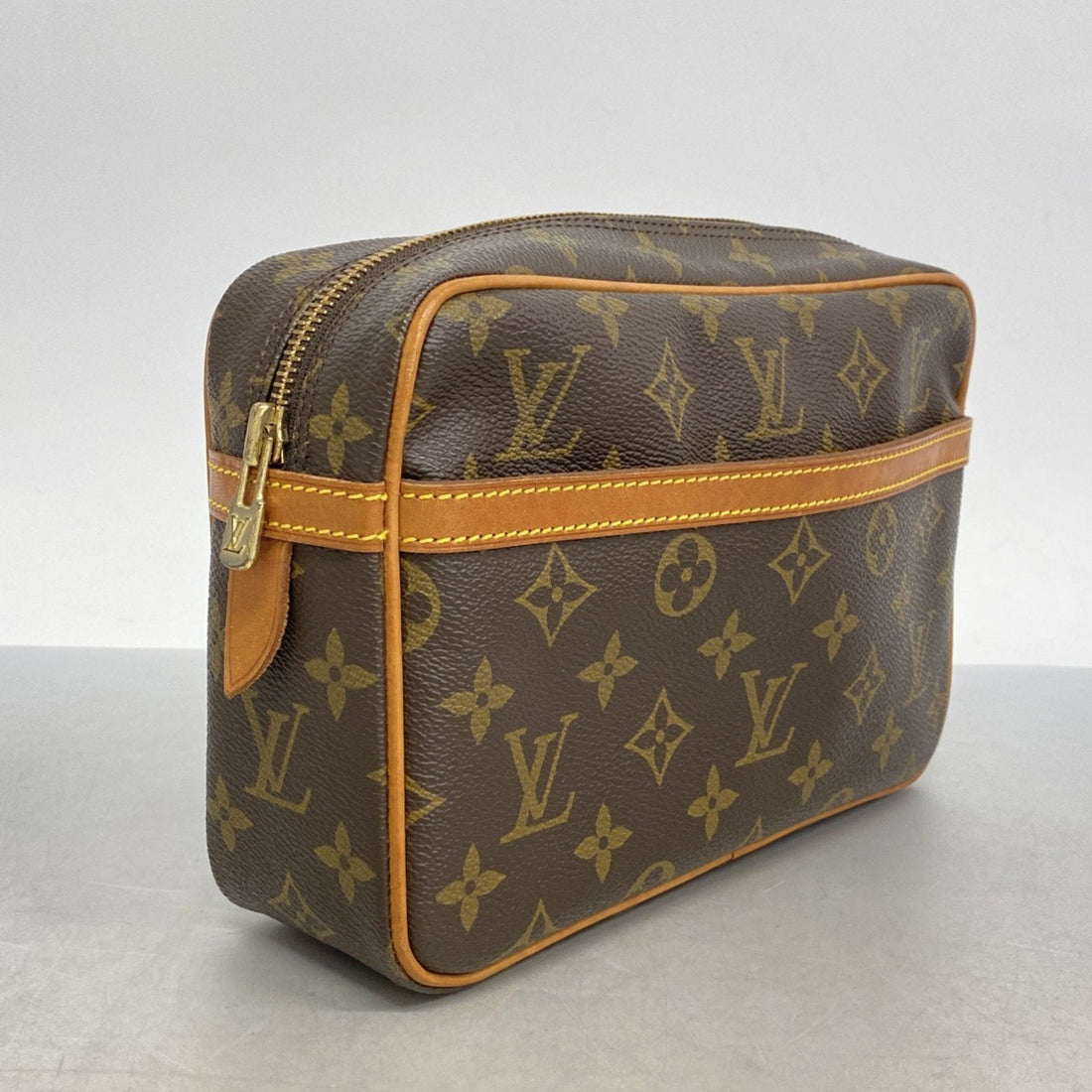 Louis Vuitton Clutch Bag (Pre-Owned) - women/handbags/clutches