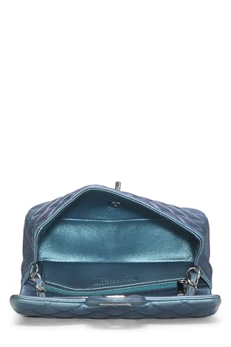 Chl,  Iridescent Blue Quilted Lambskin Classic Double Flap Medium, Blue - Loose Stones