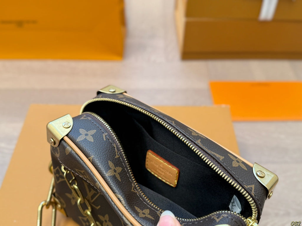 Louis Vuitton LV Soft Trunk Box Bag Satchel 18x12cm