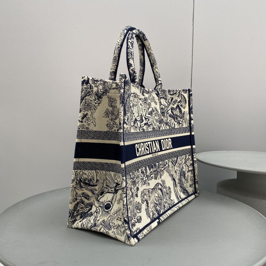 Dior Book Tote Large Blue Toile de Jouy Embroider - 42 x 35 x 18.5 cm