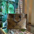 LOUIS VUITTON Onthego GM Reverse Giant Monogram Tote - Tote - 3