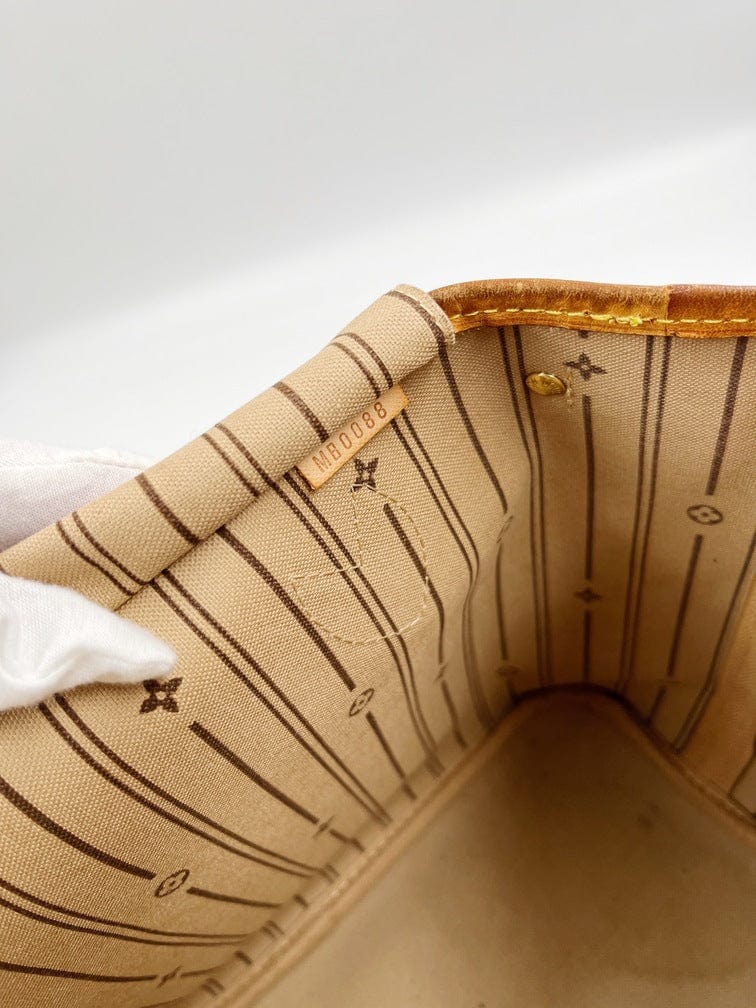 Louis Vuitton Neverfull PM Tote Bag in Classic LV Monogram Canvas - Tote Bags - 8