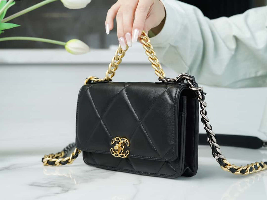 Chanel 19 WOC Wallet On Chain AP0957 BLACK Flap Bag