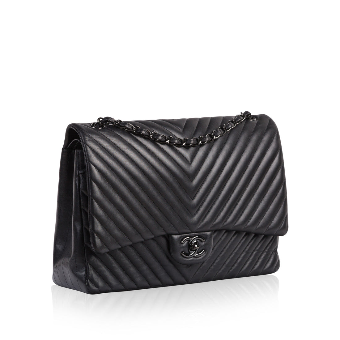 Classic Flap Maxi - So Black - Shoulder Bags