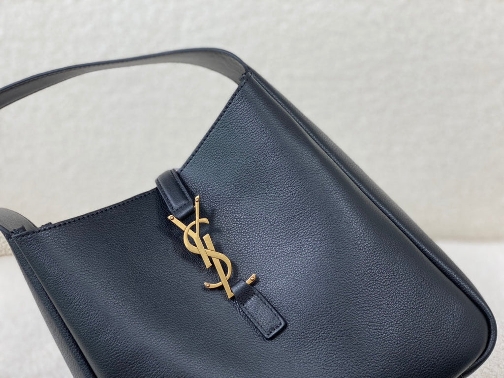 YSL Le 5 A 7 Supple Small Grained Leather Black 23 x 22 x 8.5cm
