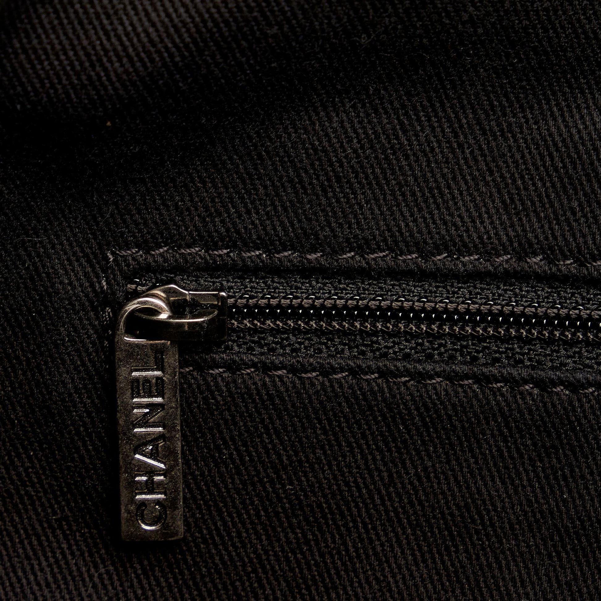 Chanel CC Perforated Leather Tote Bag (SHG-gDassU) - Handbags - 8