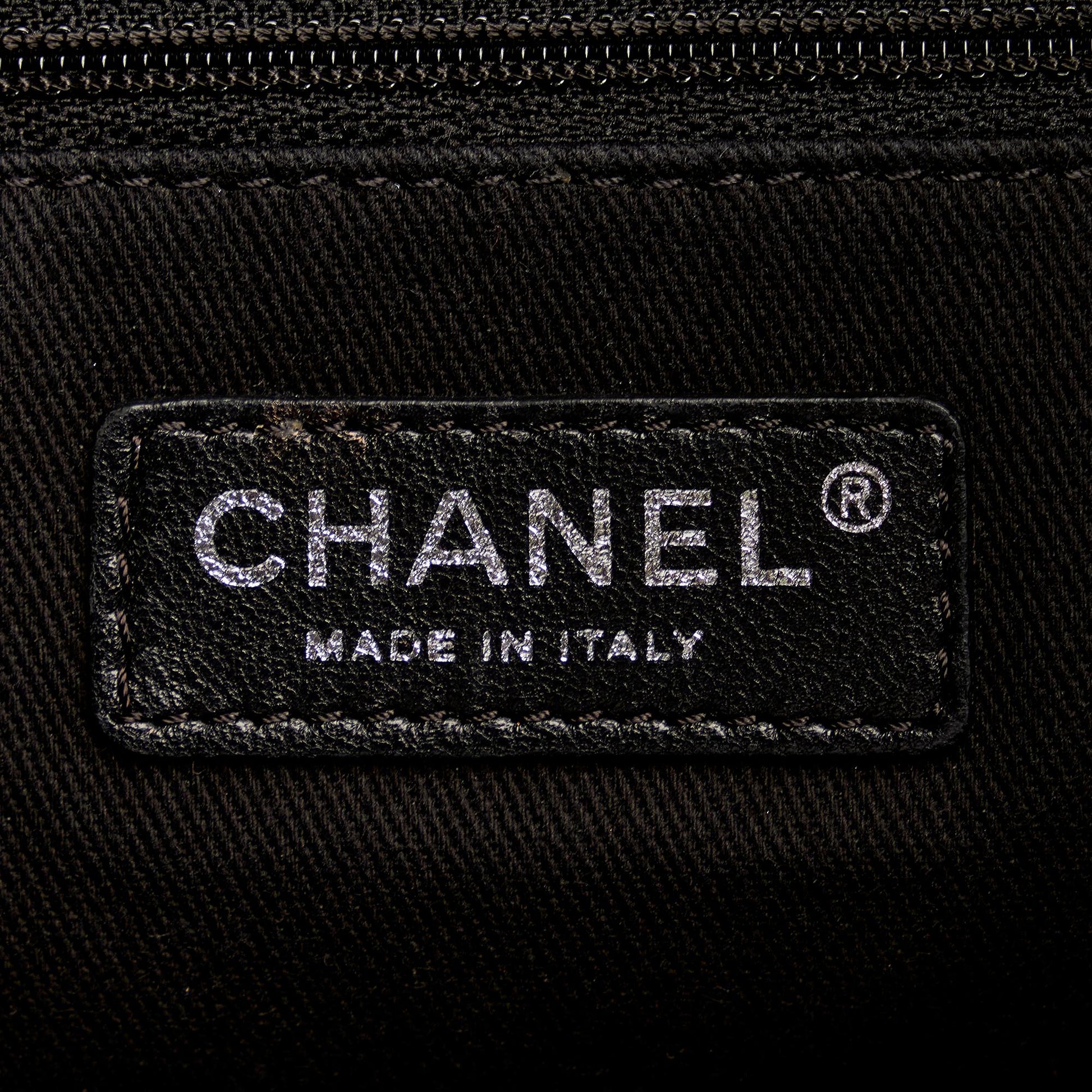 Chanel CC Perforated Leather Tote Bag (SHG-gDassU) - Handbags - 6