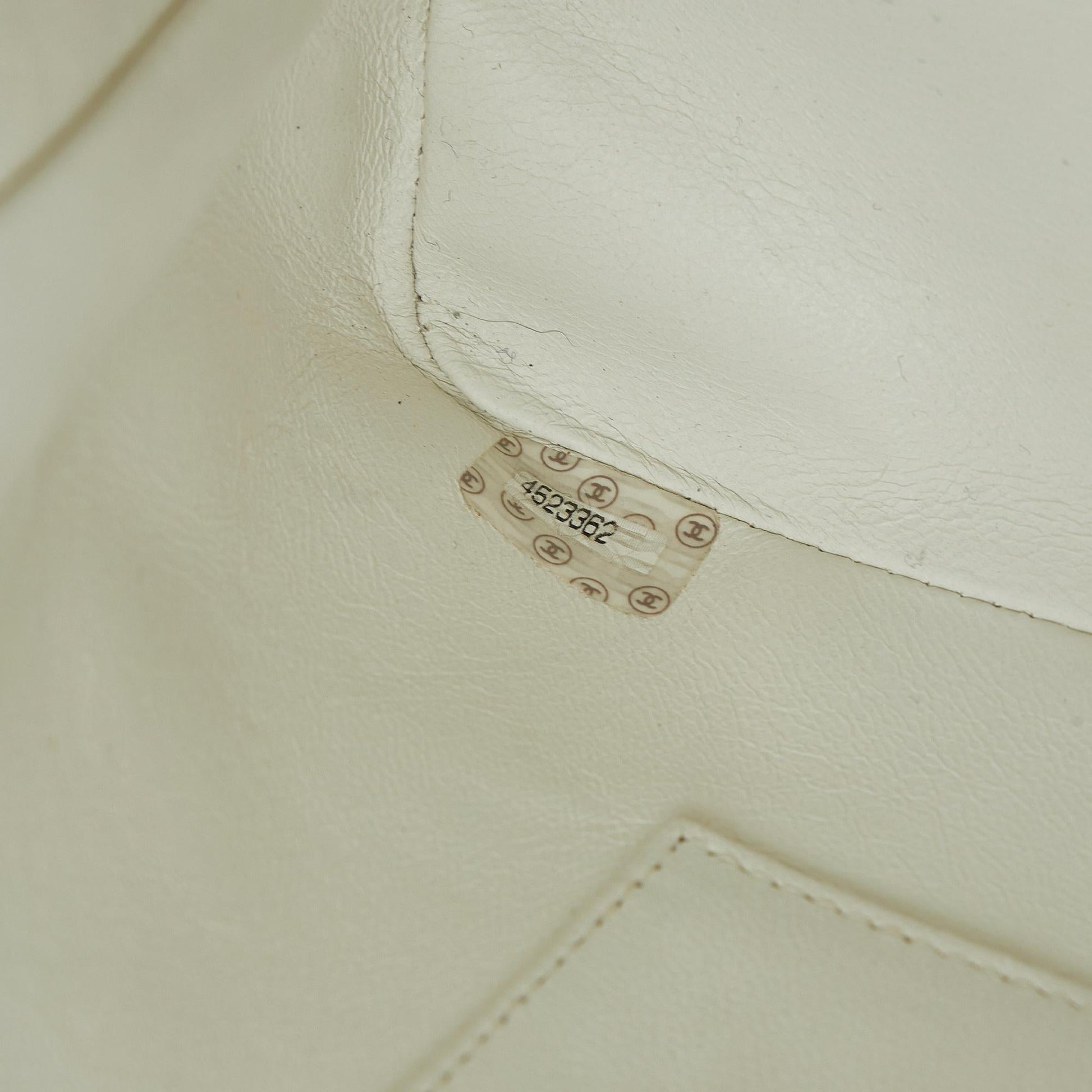 Chanel Caviar Medallion Tote (SHG-lGCrVT) - Handbags - 8