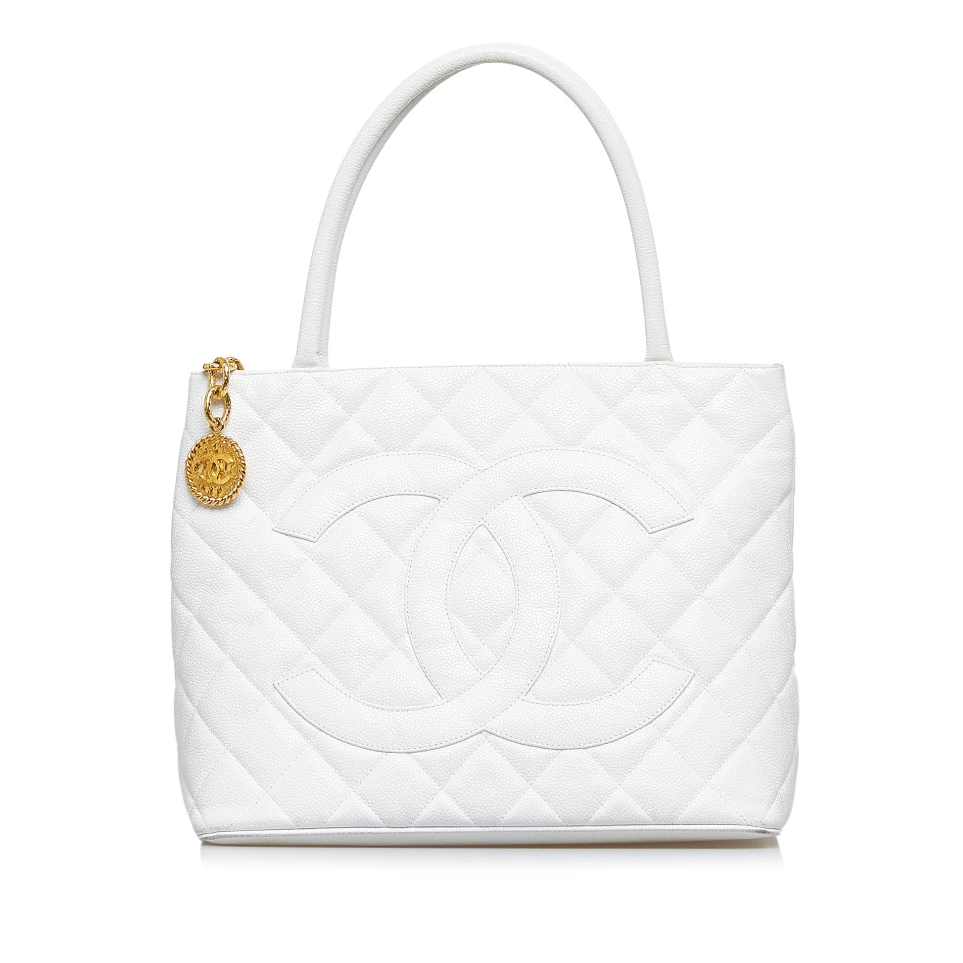 Chanel Caviar Medallion Tote (SHG-lGCrVT) - Handbags - 11