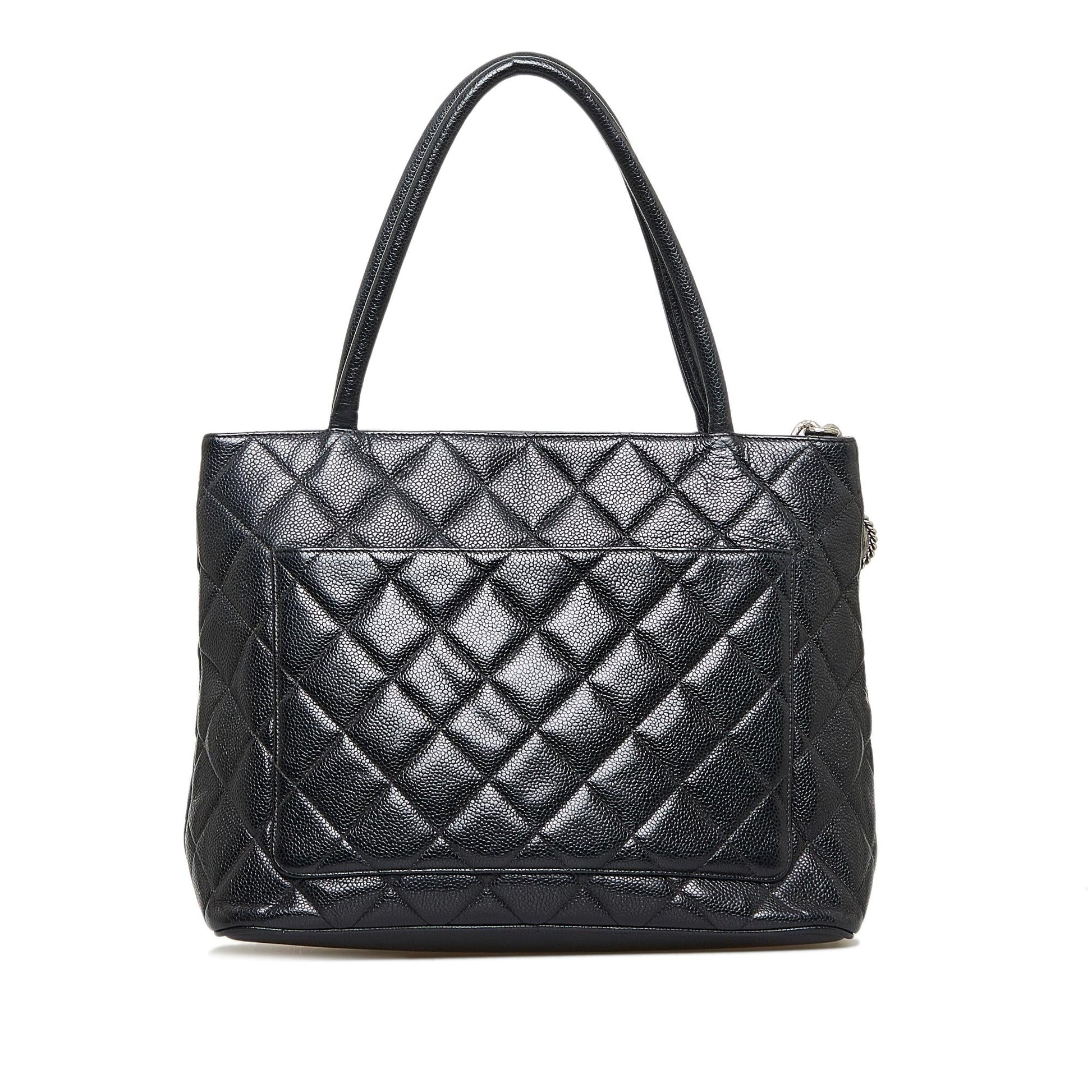 Chanel Caviar Medallion Tote (SHG-coQ4k7) - Handbags - 3