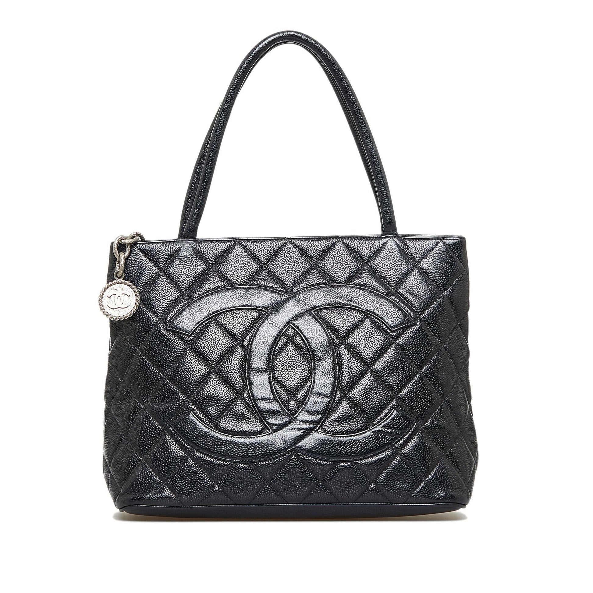 Chanel Caviar Medallion Tote (SHG-coQ4k7) - Handbags