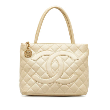 Chanel Caviar Medallion Tote (SHG-tHvBQP) - Handbags