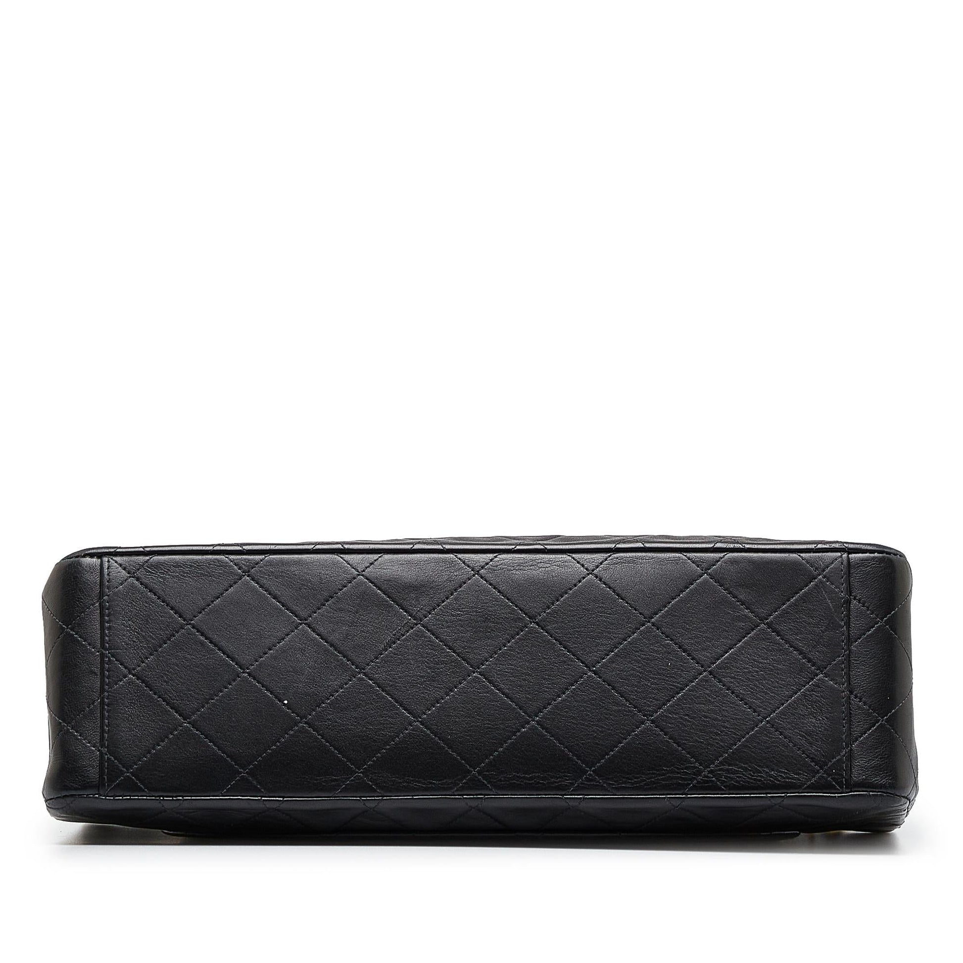 Chanel Maxi Classic Lambskin Double Flap (SHG-V4WtgE) - Handbags - 4
