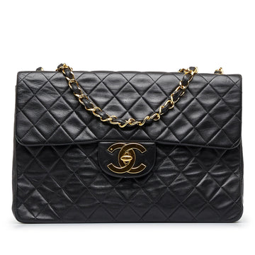 Chanel Maxi Classic Lambskin Double Flap (SHG-V4WtgE) - Handbags