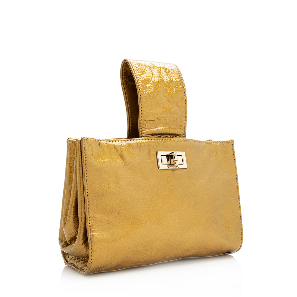 Chanel Patent Leather Reissue 2.55 Clutch (SHF-21218) - Handbags