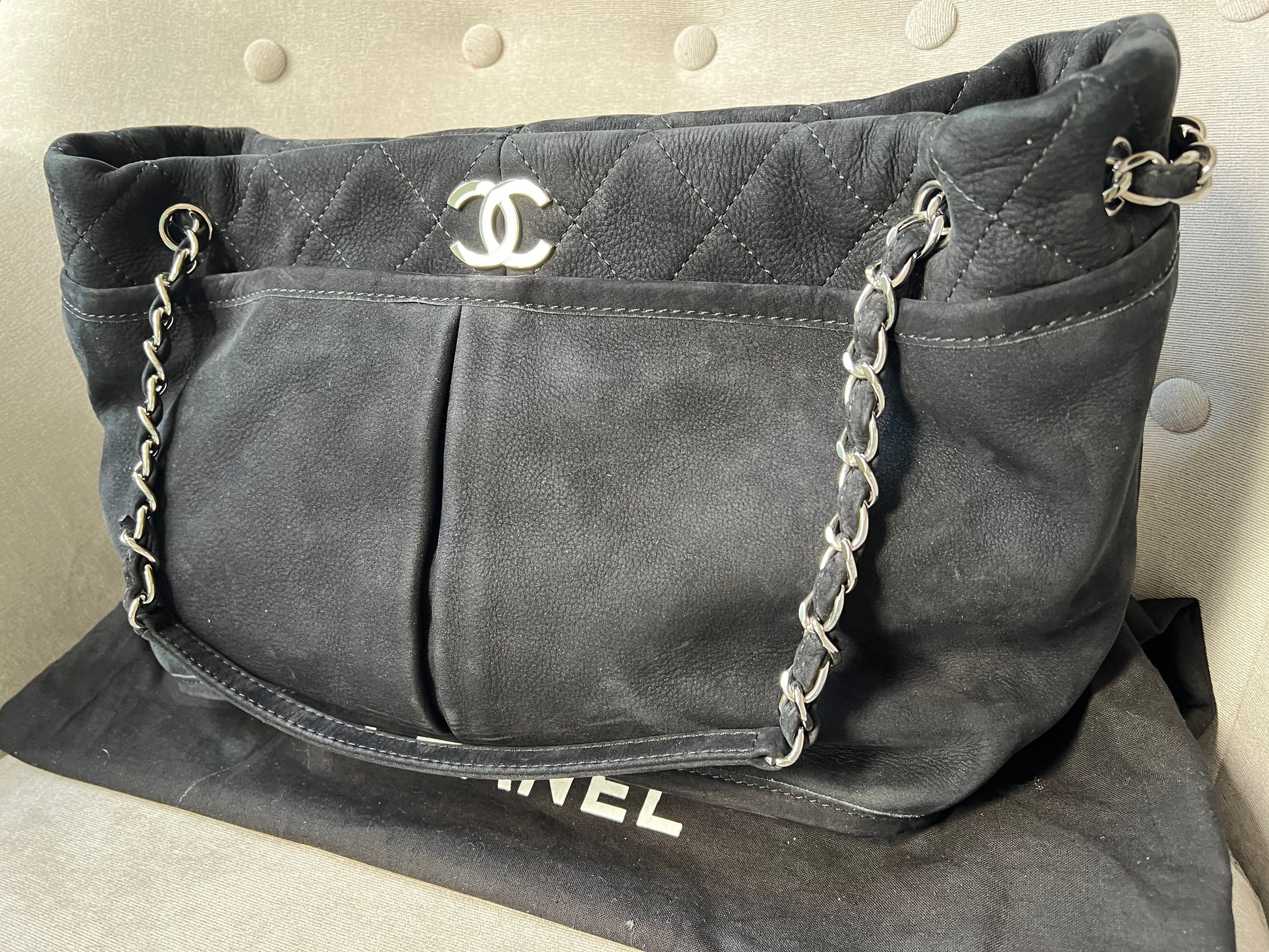 Chanel Natural Beauty Tote in Black Suede Nubuck Caviar with Silver Hardware - 5