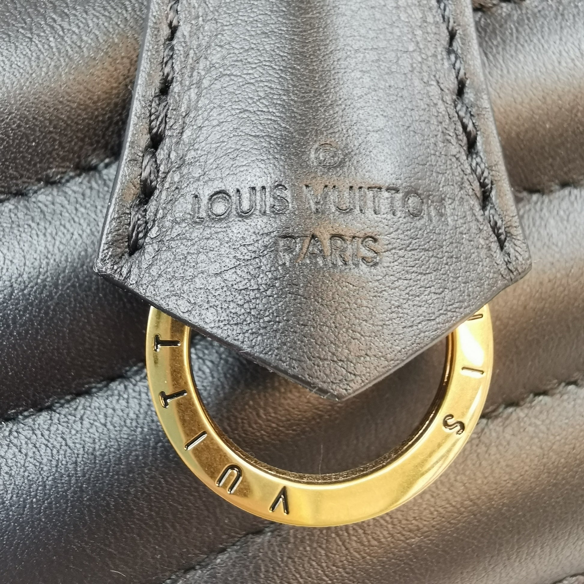 Louis Vuitton New Wave Chain Tote Bag - Schultertaschen - 12