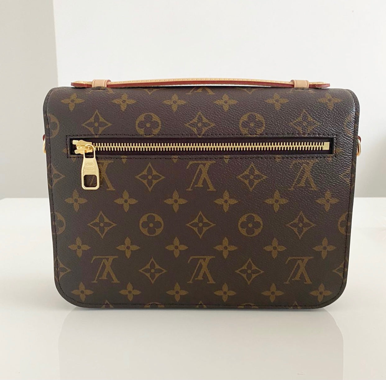 Louis Vuitton Pochette Metis Classic Monogram - Bags - 8