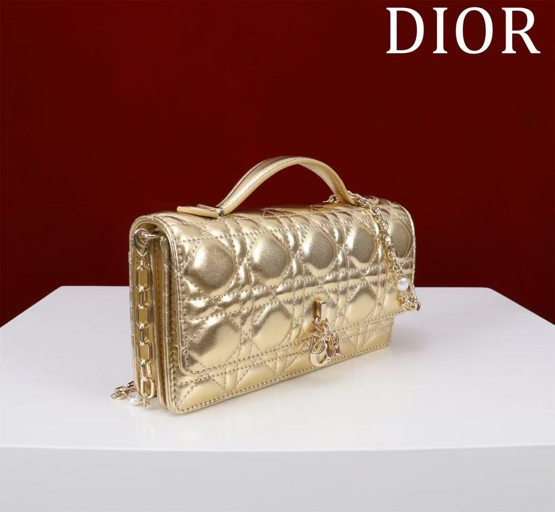 CD 25 Bag Gold Metalic Lambskin