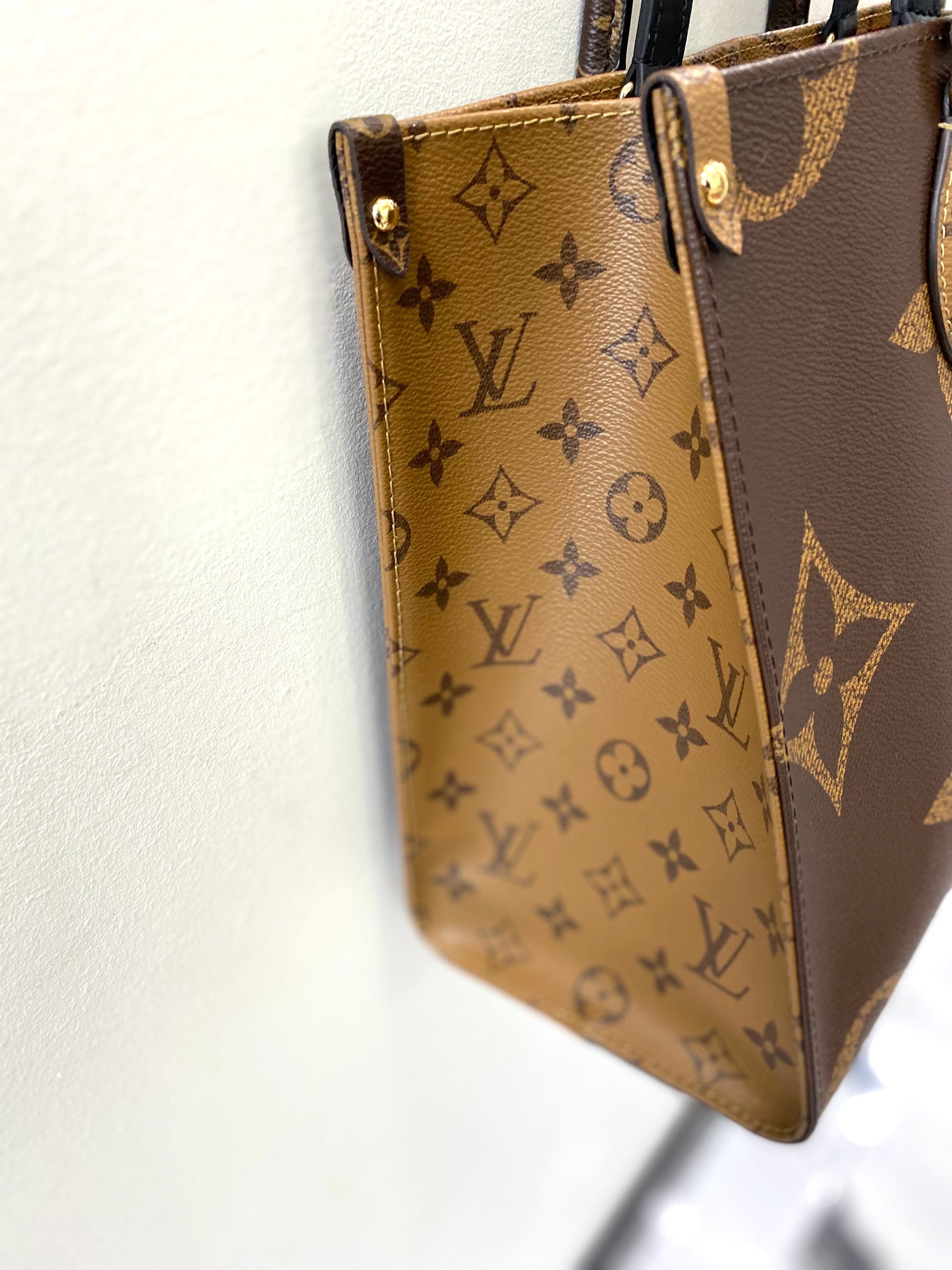 LOUIS VUITTON REVERSE MONOGRAM GIANT ON THE GO TOTE - Shoulder Bags - 8