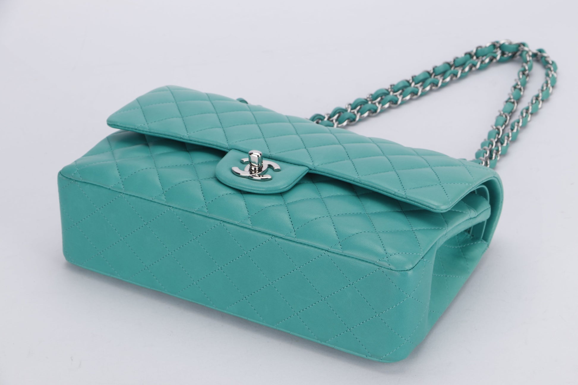 CHANEL CLASSIC DOUBLE FLAP (1641xxxx) MEDIUM GREEN LAMBSKIN LEATHER, SILVER CHAIN, WITH , DUST COVER & BOX - Bags - 3