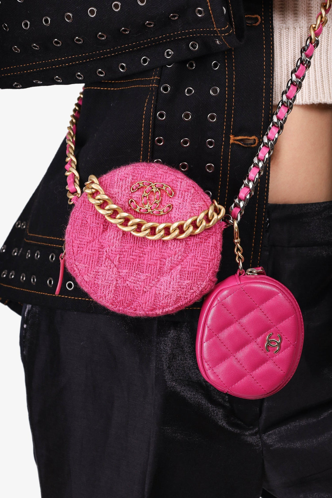 chl™ 2019-20 Fuchsia Tweed 19 Round Clutch with Coin Purse - Handbag & Wallet Accessories