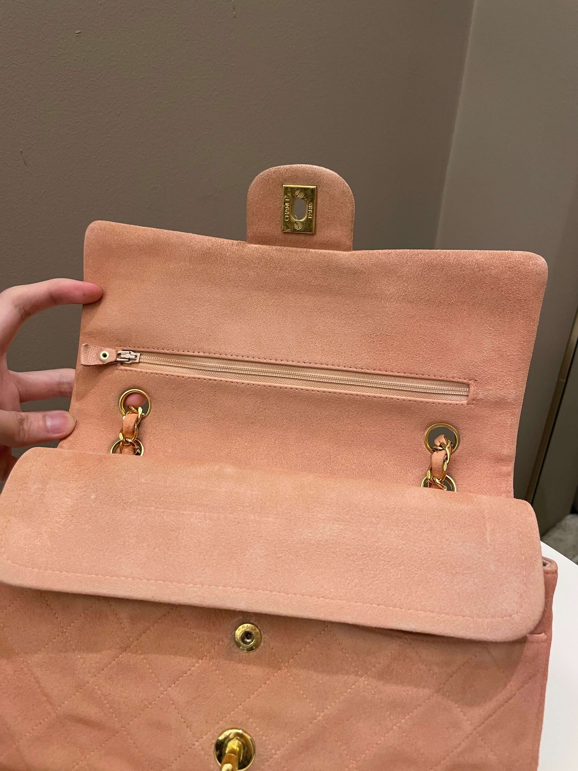 Chanel Vintage Classic Quilted Medium Flap Nude pink Suede - Bags - 13