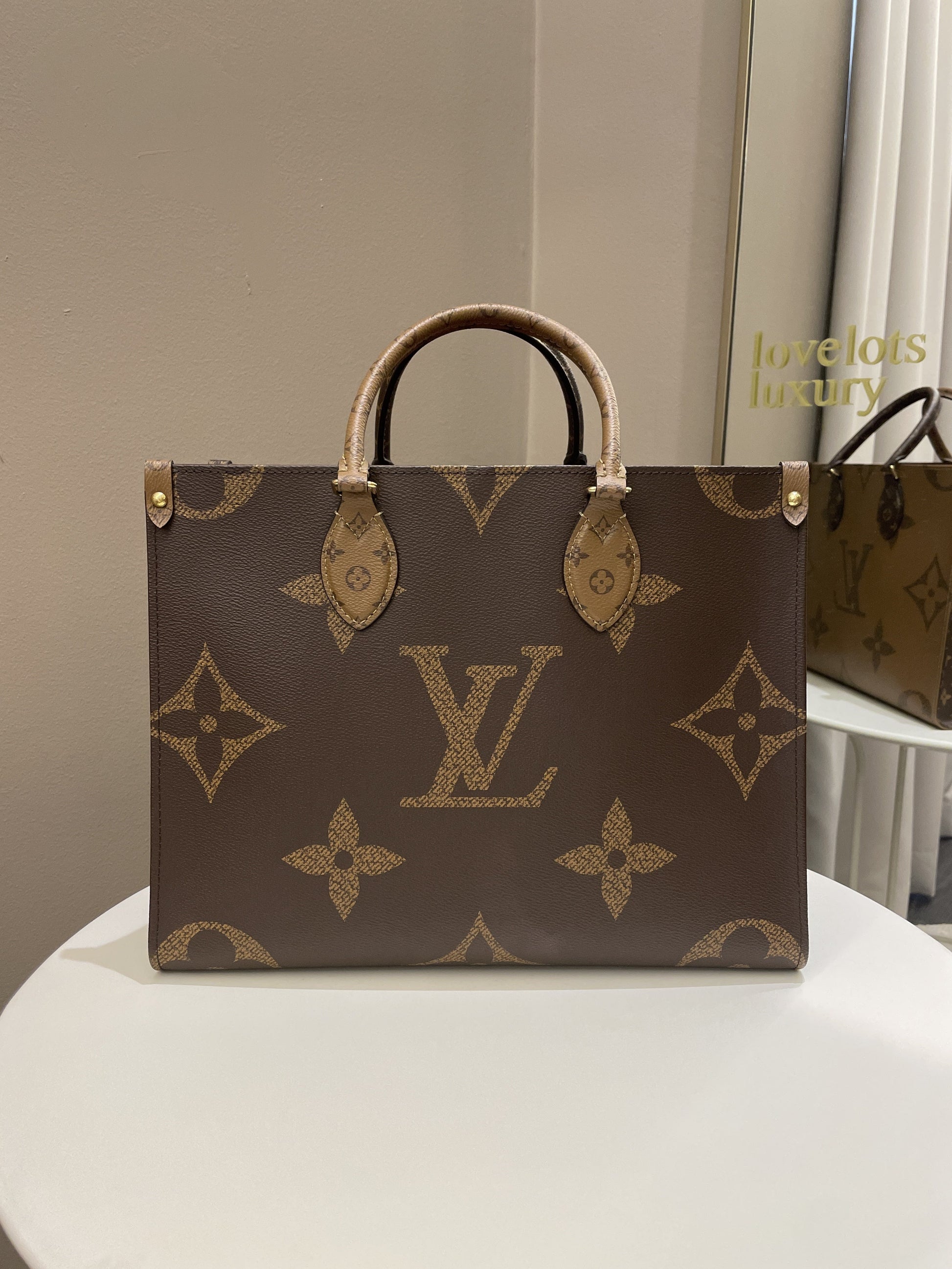 Louis Vuitton Onthego Tote MM Reversed Monogram - Bags - 2