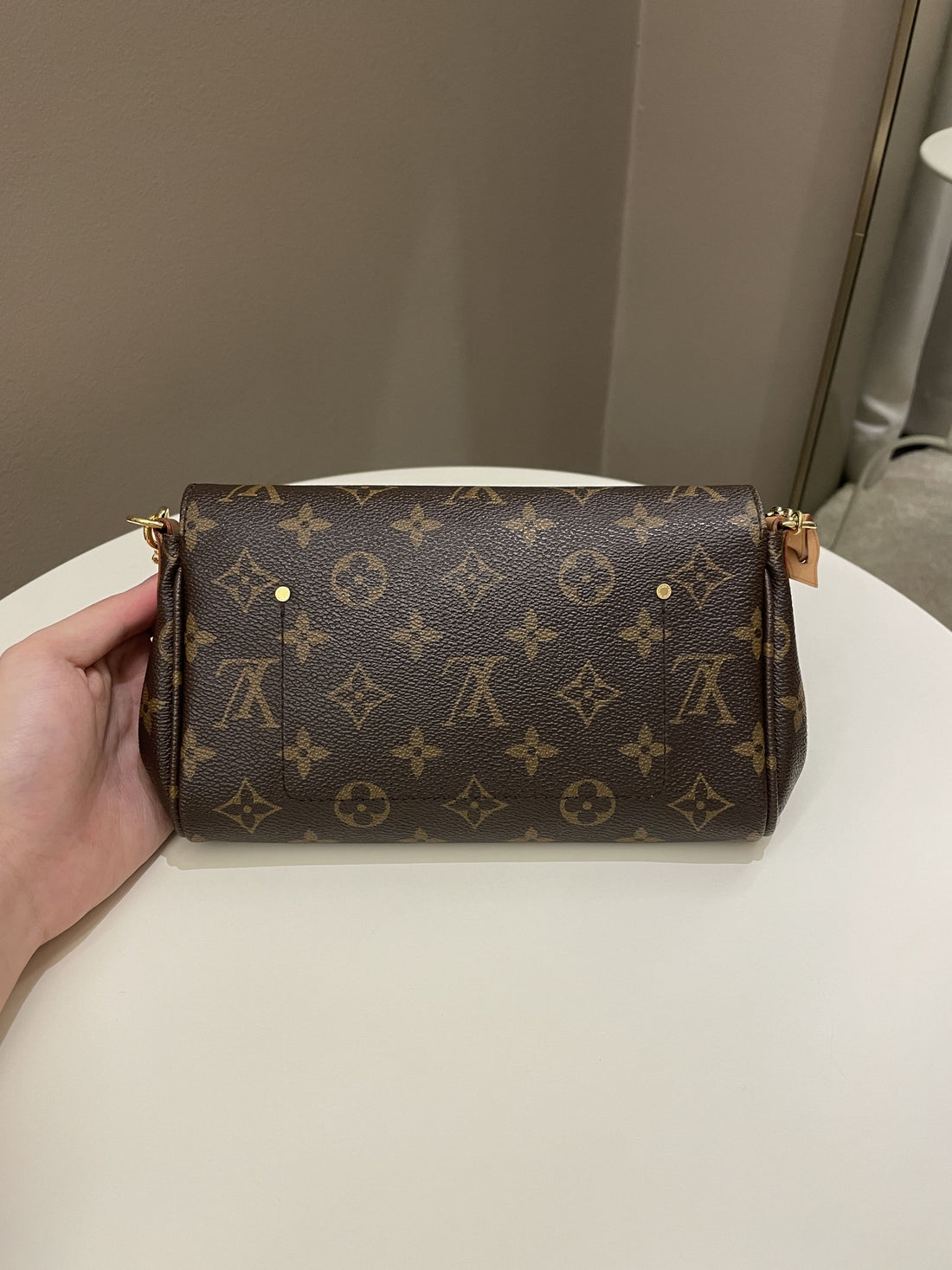 Louis Vuitton Favorite MM Classic Monogram - Bags