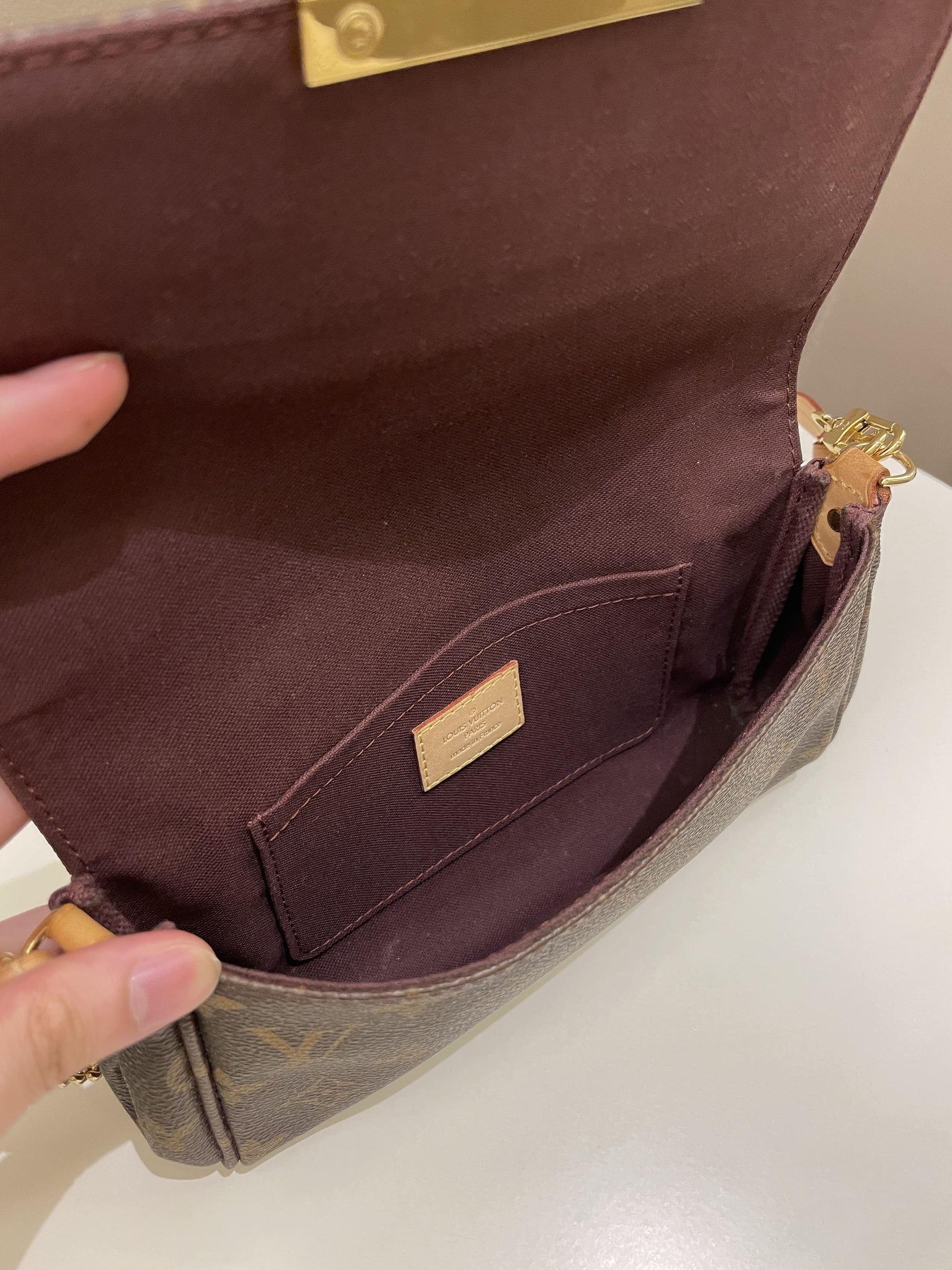 Louis Vuitton Favorite MM Classic Monogram - Bags - 13