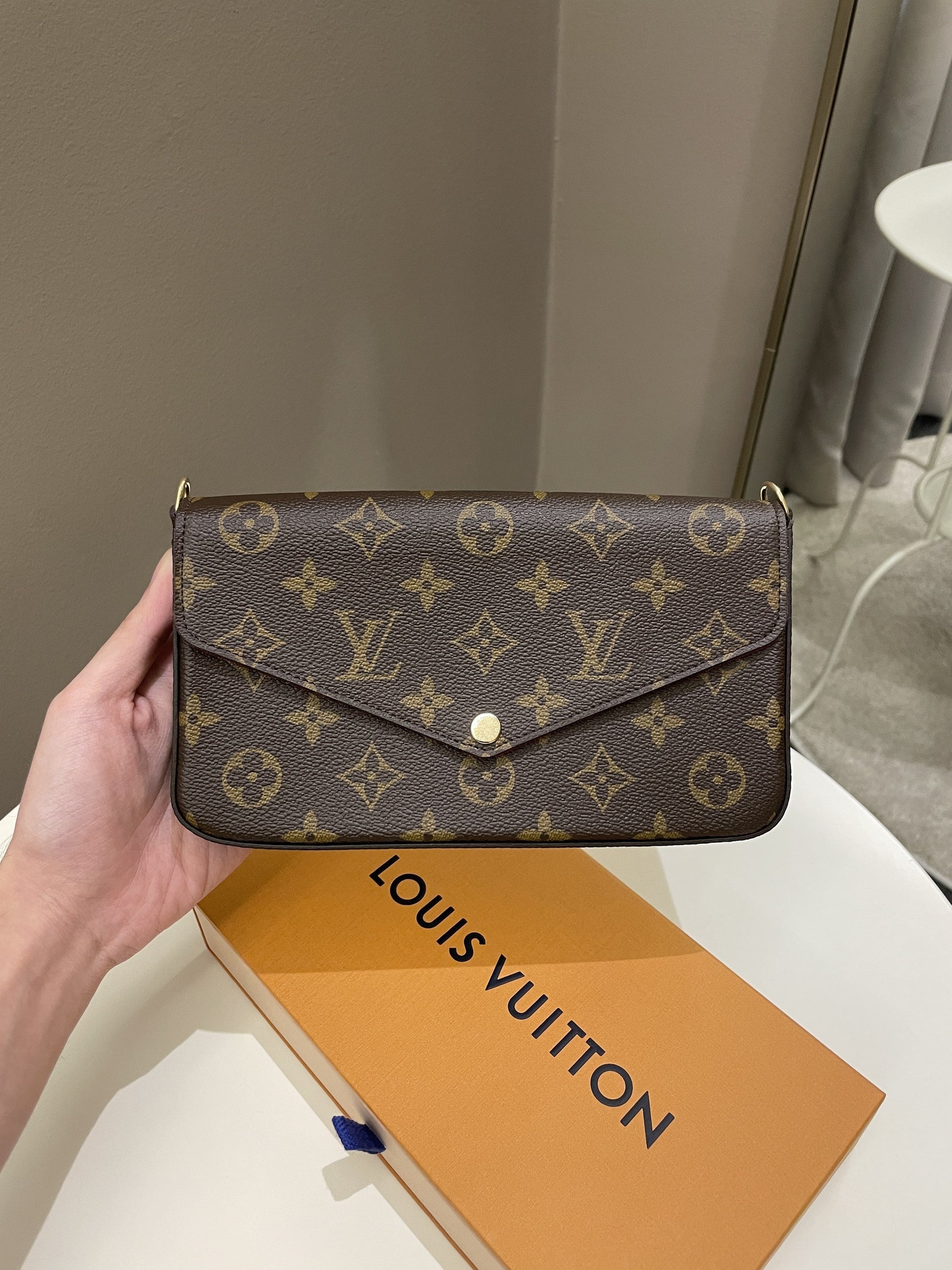 Louis Vuitton Felicie Pochette Classic Monogram Fuchsia - Bags - 2