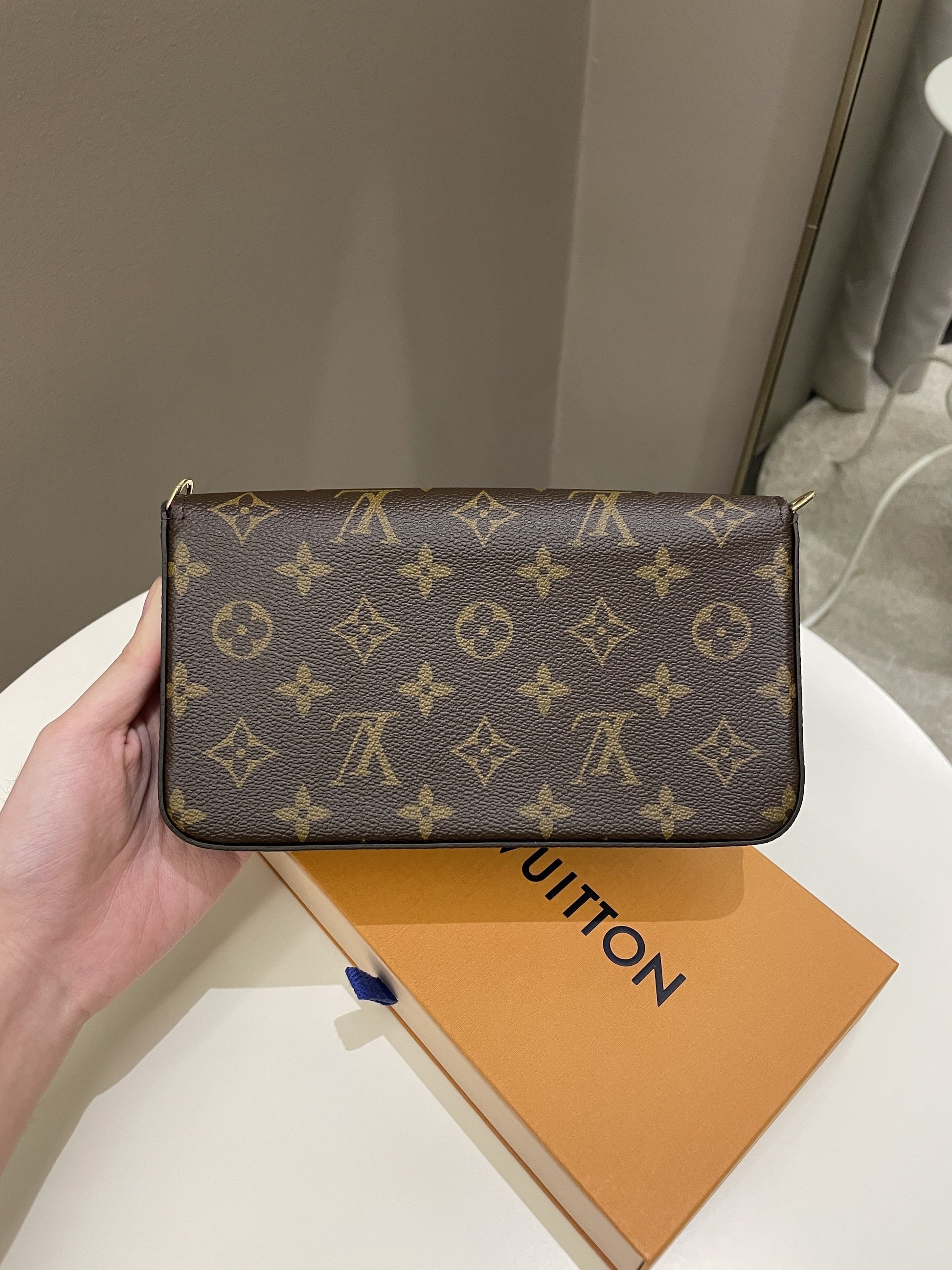 Louis Vuitton Felicie Pochette Classic Monogram Fuchsia - Bags - 3