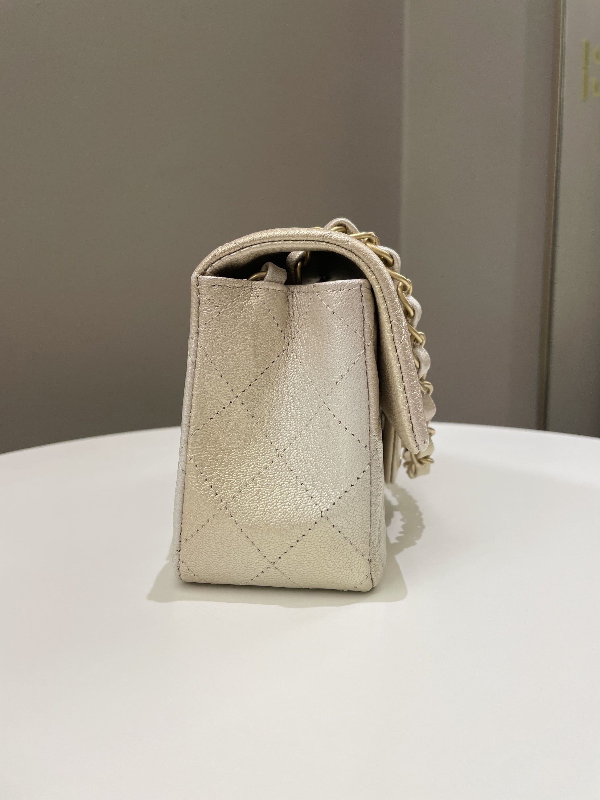 Chanel 22C Classic Quilted Mini Rectangular Gold Ombré - Bags - 6